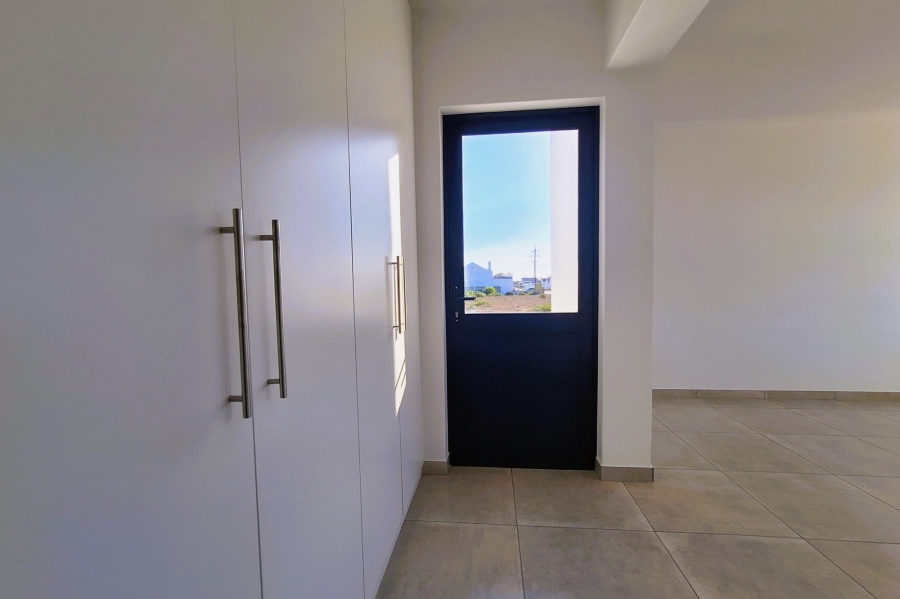 3 Bedroom Property for Sale in Brittania Beach Estate Western Cape